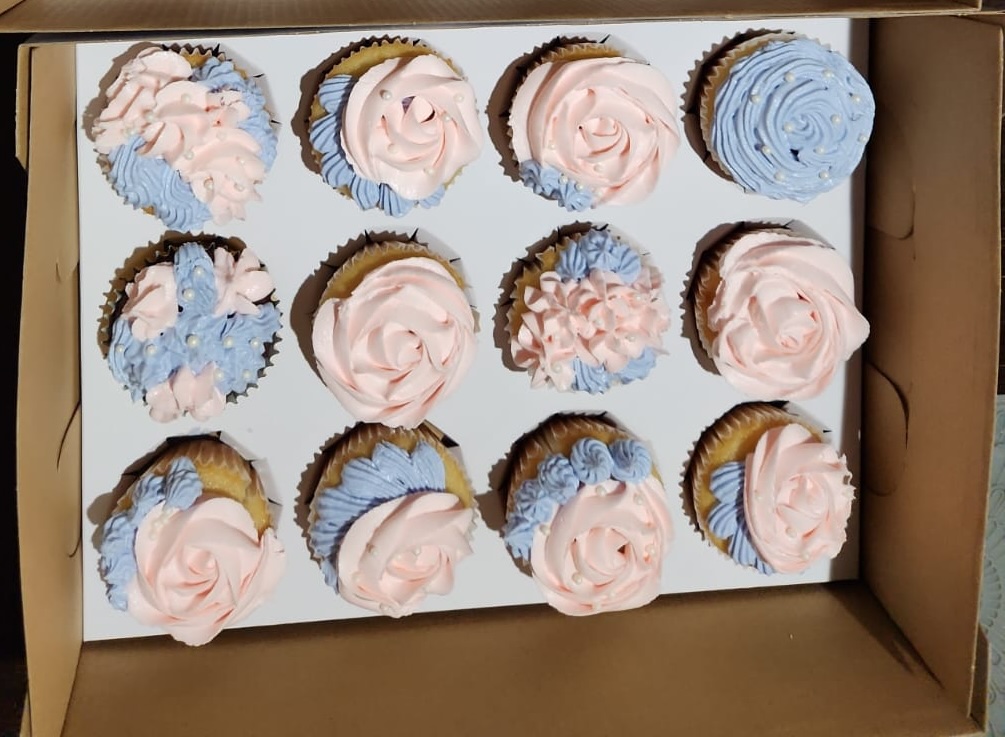 Vanilla Rose Cupcakes